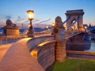The Chain Bridge The Chain Bridge